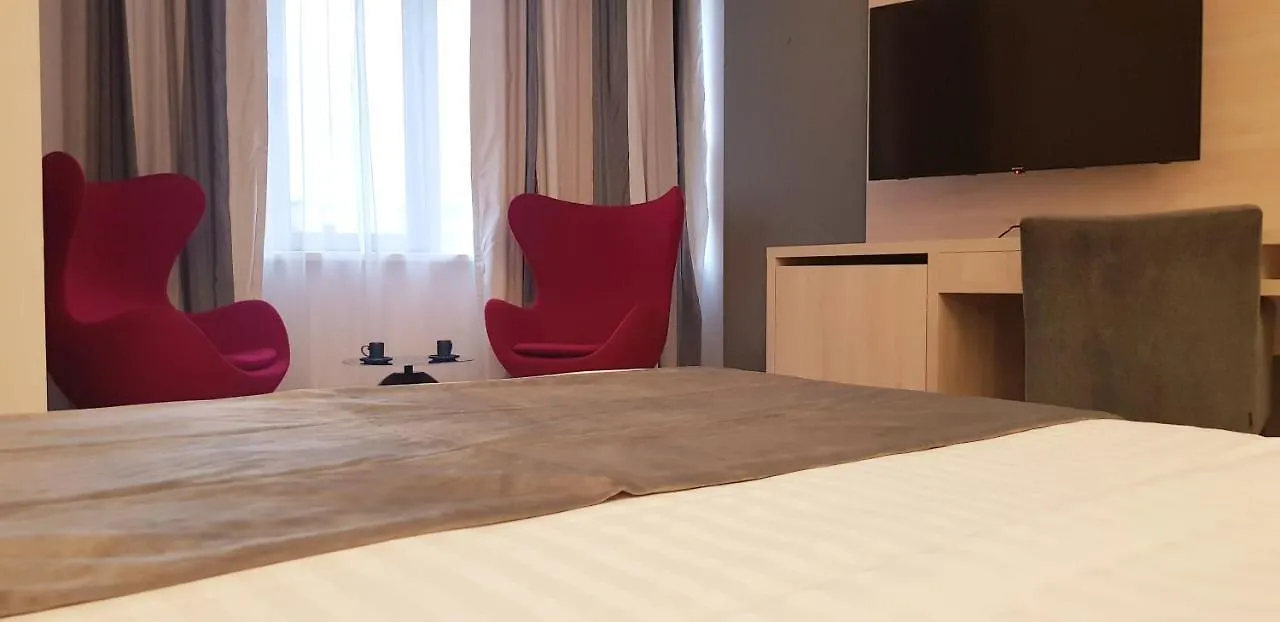 Unique Boutique Hotel Bucharest 4*,